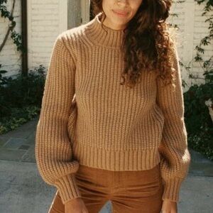 Doen Lulu Baby Alpaca Women’s Tan Sweater